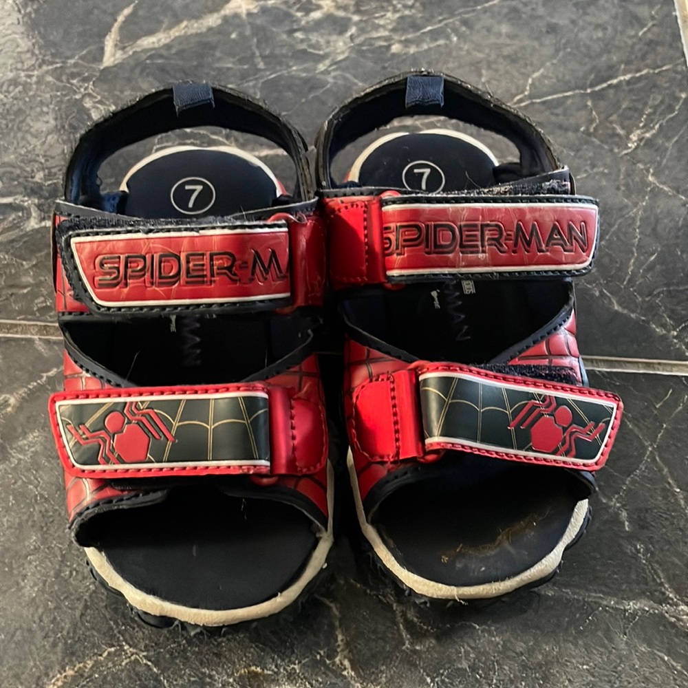 Kids sandals size 7